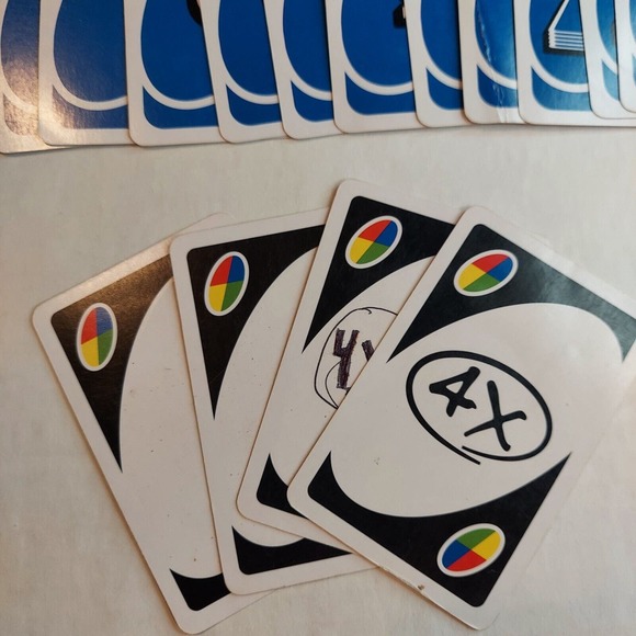 Mattel UNO ATTACK! Card Game Electronic Card Dispenser All Cards Included WORKS - Picture 9 of 12